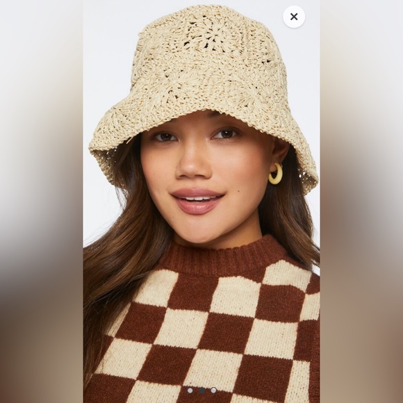 Forever 21 Accessories - NWT Forever 21 Natural Straw Bucket Hat